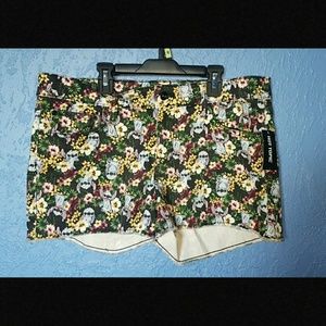 Lilo & Stitch pattern jean shorts